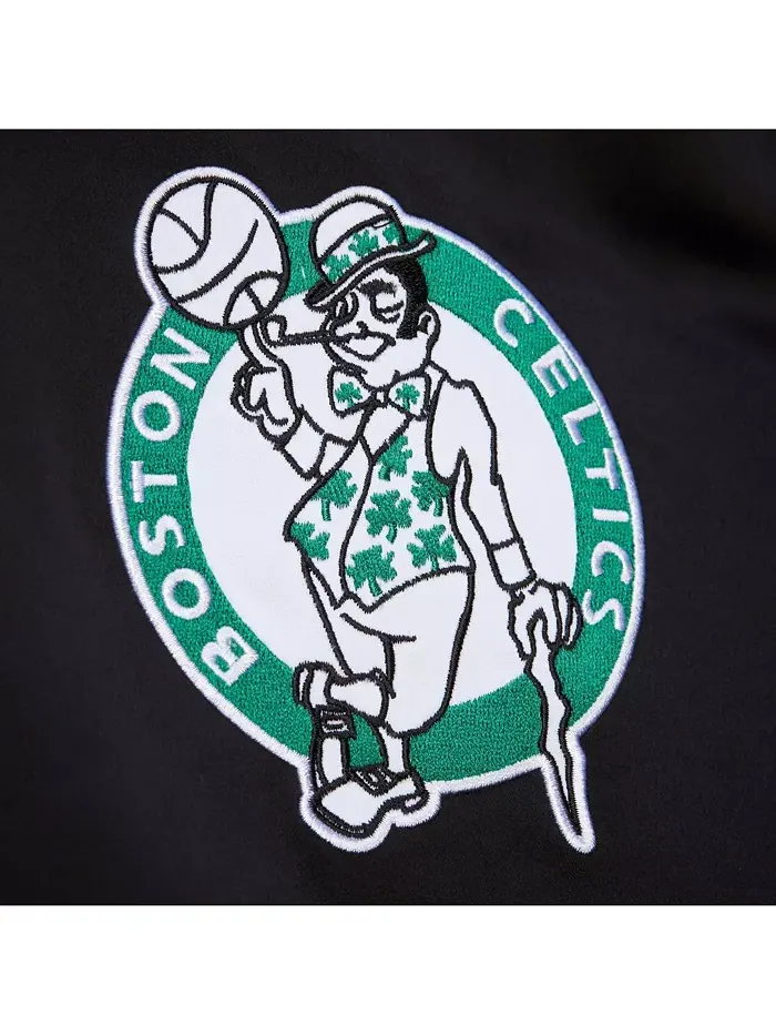 Мужская черная атласная куртка на молнии Boston Celtics Hardwood Classics Blackout Collection — изображение 3 из 5