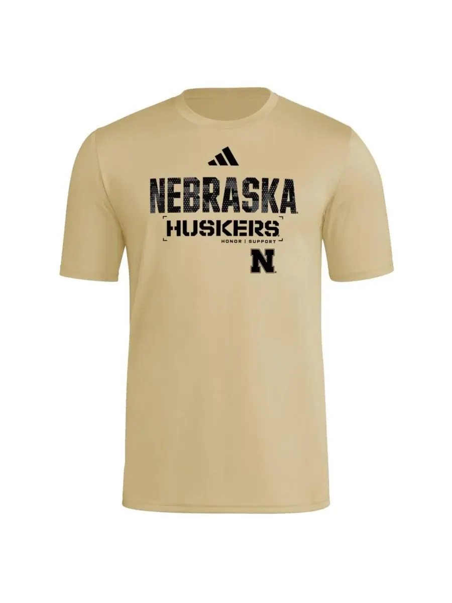 Мужская футболка AEROREADY с надписью Natural Nebraska Huskers 2025 Military Appreciation Pre-Game — изображение 2 из 3