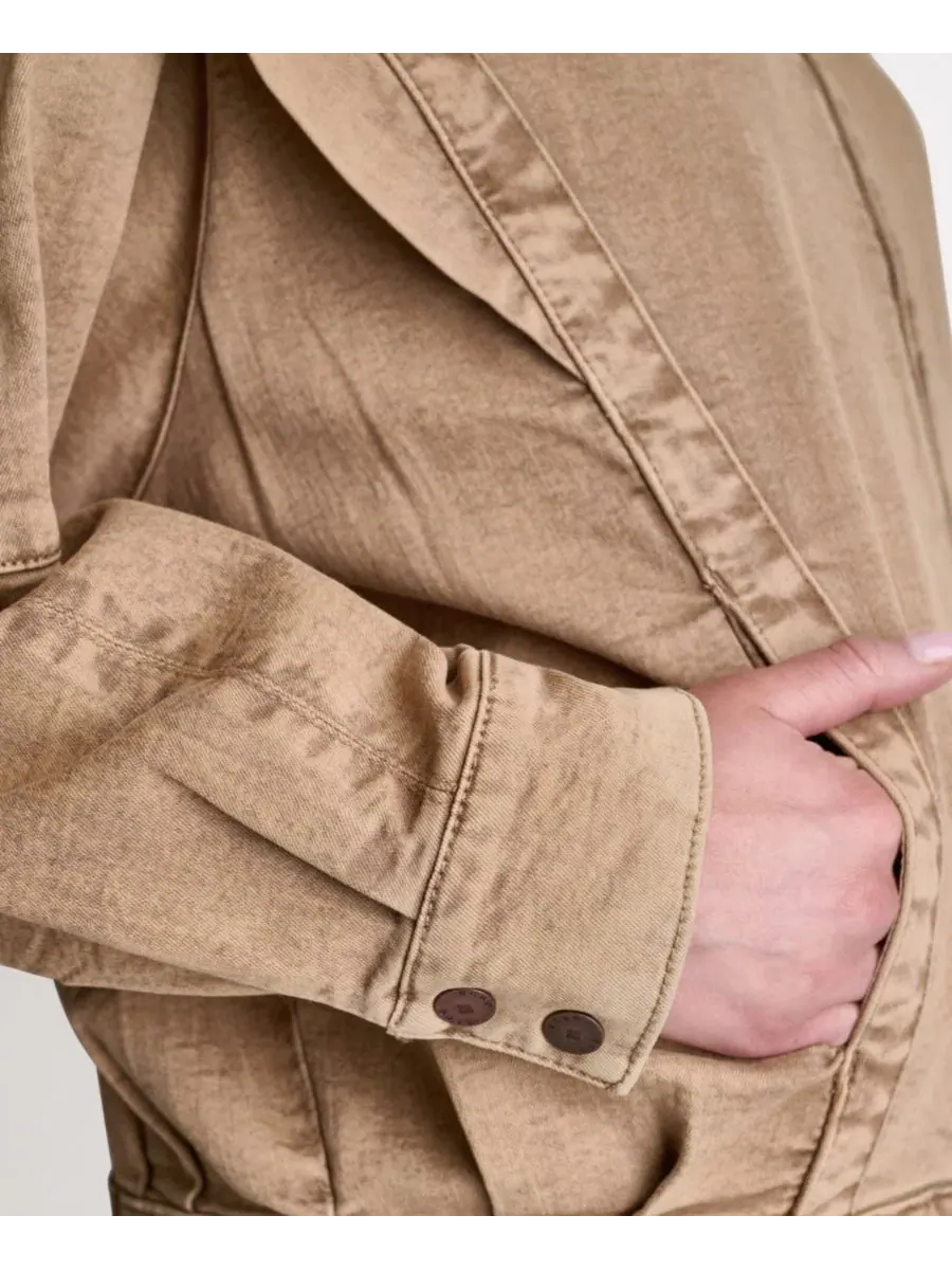 Женская куртка оверсайз с воротником и кислотной стиркой BCBG, French And Acid Wash — изображение 10 из 10