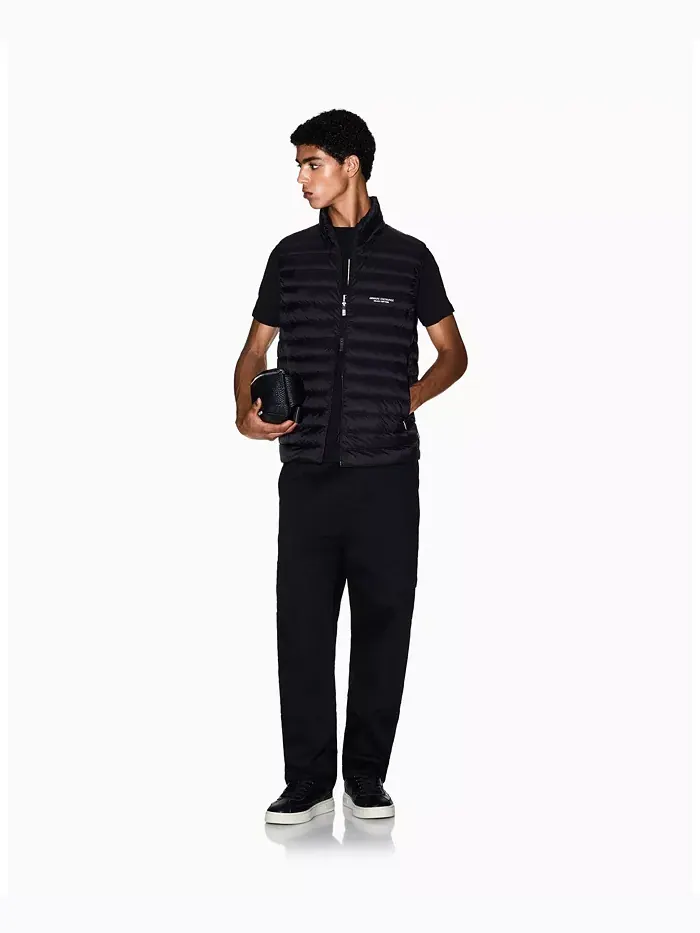 Мужская упаковываемая пуховая жилетка Milan NY A|X Armani Exchange — изображение 2 из 5