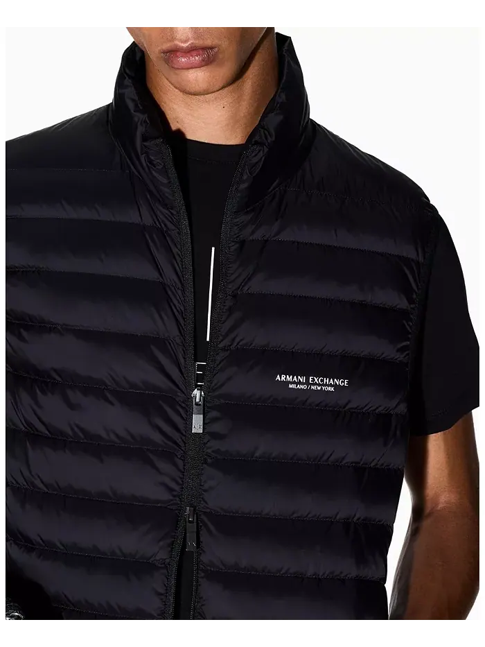 Мужская упаковываемая пуховая жилетка Milan NY A|X Armani Exchange — изображение 3 из 5
