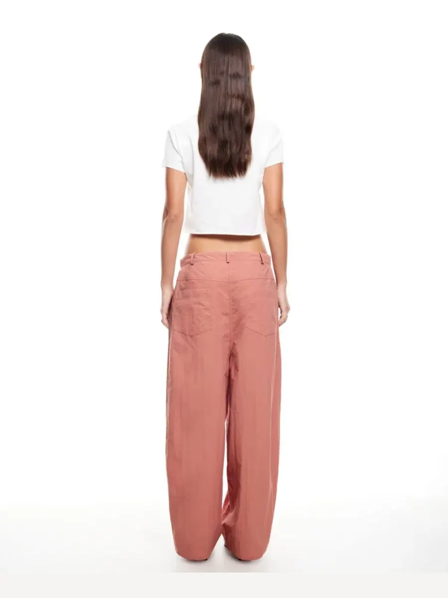 Женские брюки с заниженной посадкой и застежкой-молнией Lioness Riptide Pants, Mocha Mousse — изображение 5 из 5