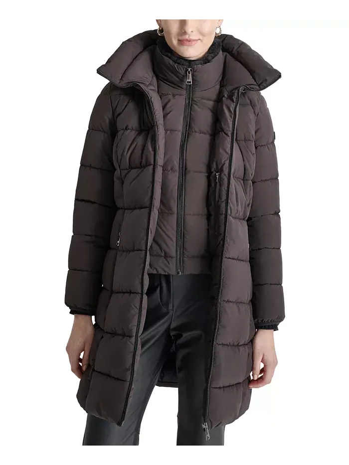 Женское стеганое пальто с капюшоном и застежкой-молнией спереди DKNY — изображение 7 из 7