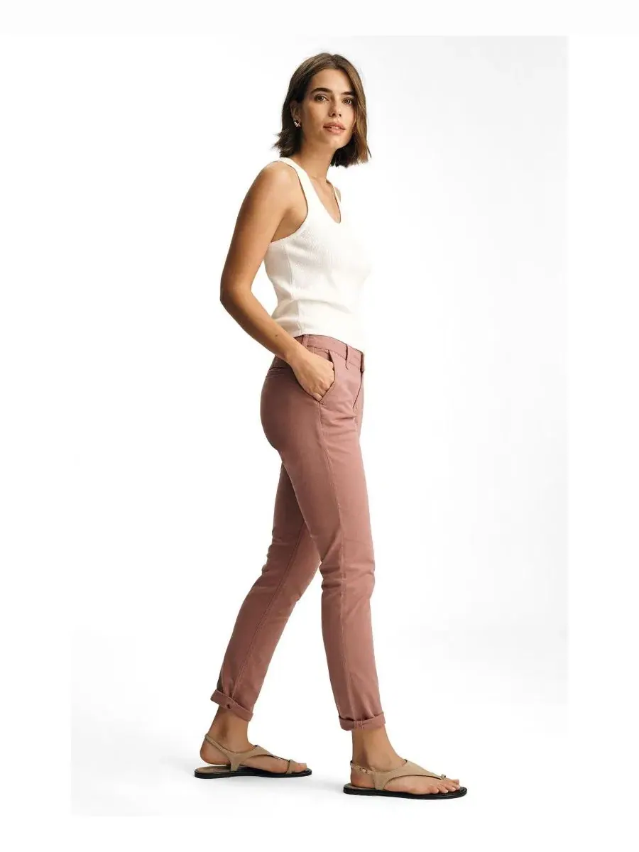 Джинсы с завышенной талией, слегка зауженные, с манжетами Kathleen Mid Rise Boyfriend In Chino Mavi — изображение 2 из 6