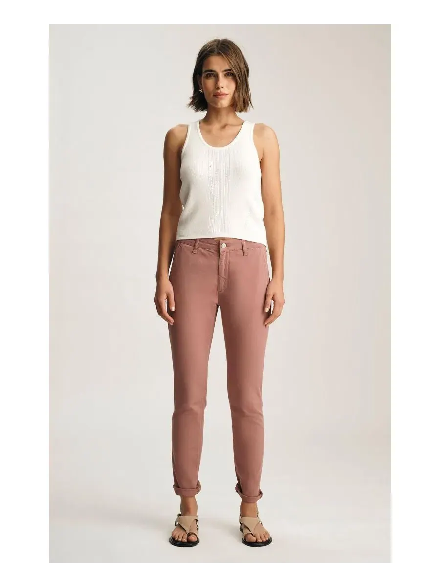 Джинсы с завышенной талией, слегка зауженные, с манжетами Kathleen Mid Rise Boyfriend In Chino Mavi — изображение 4 из 6