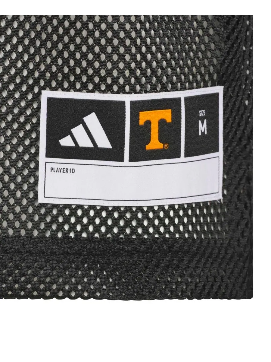 Футболка-джерси с V-образным вырезом и сетчатой тканью, модель Tailgate Jersey adidas — изображение 2 из 6, черный