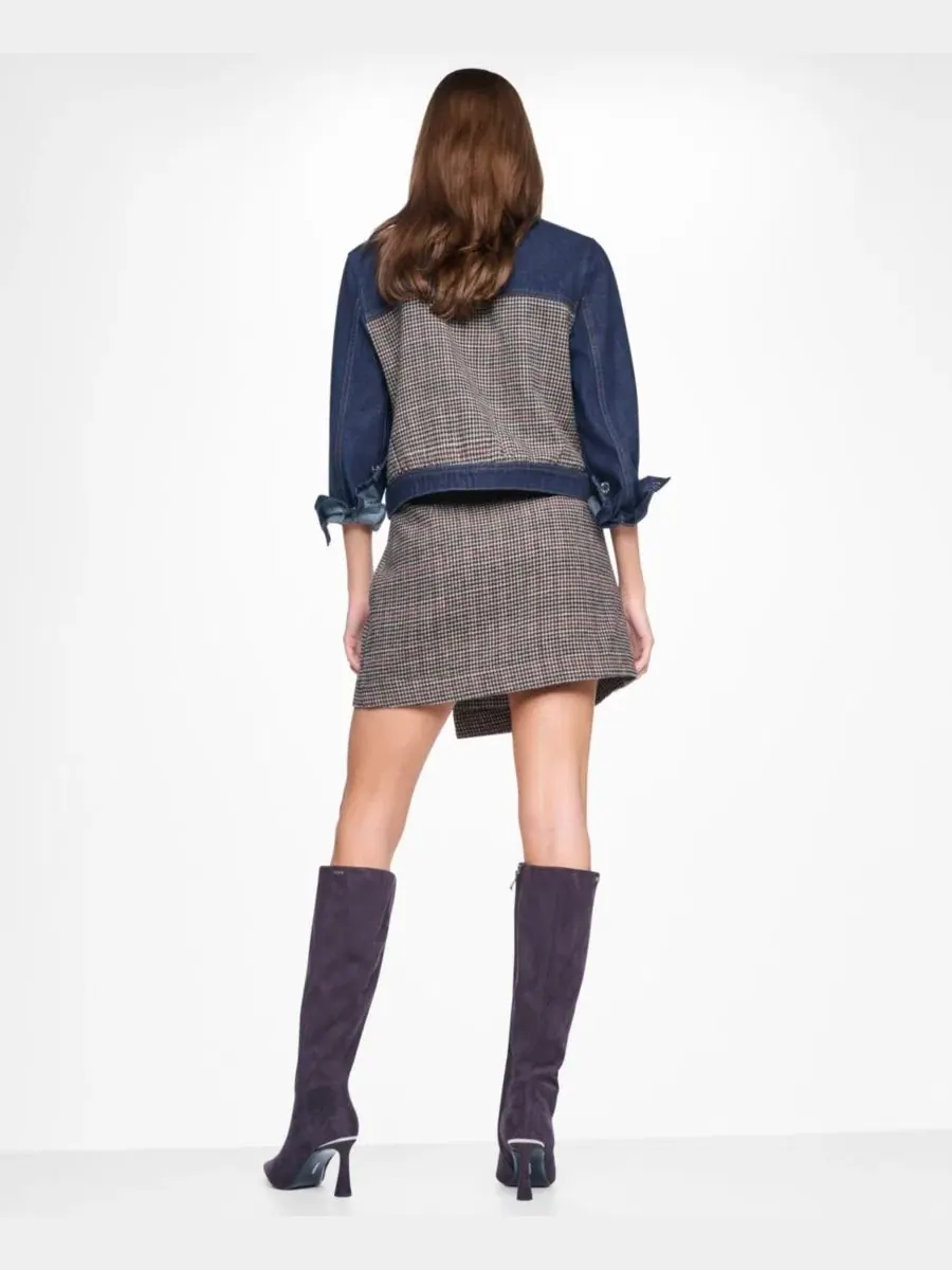 Женский джинсовый укороченный жакет с принтом в елочку DKNY Jeans, Fearless Houndstooth — изображение 7 из 9