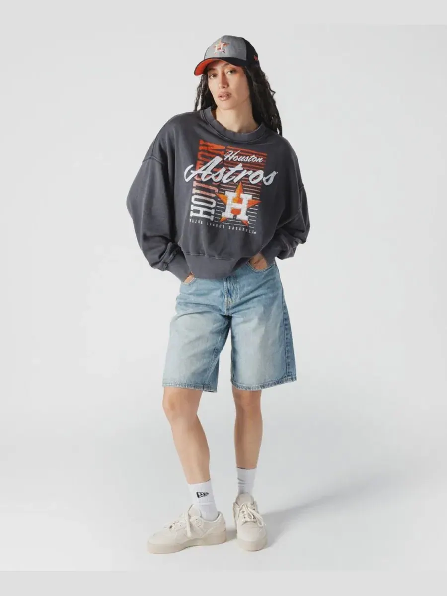 Женский свитшот New Era Boxy Mineral Wash Dolmen Sleeve Cropped — изображение 3 из 4, темно-синий