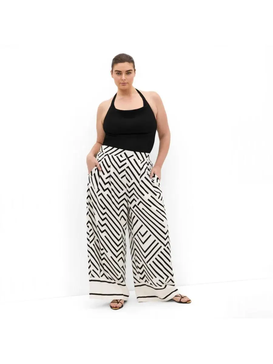 Штаны-кюлоты с линейным принтом Linear Border Print Wide Leg Pant CITY CHIC, Linear Bdr — изображение 3 из 5