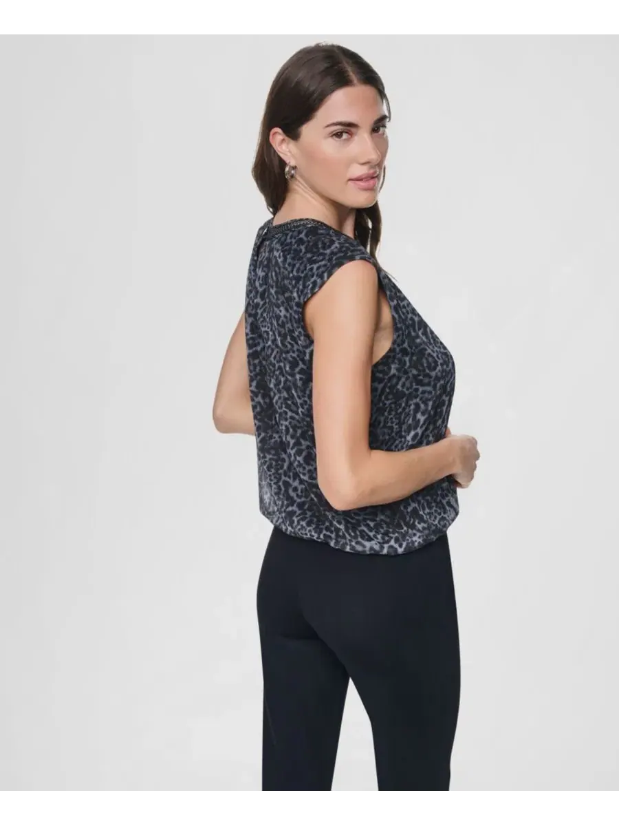 Топ без рукавов из жатого шифона с принтом Moonlit Leopard DKNY, Moonlit Leopard — изображение 3 из 5