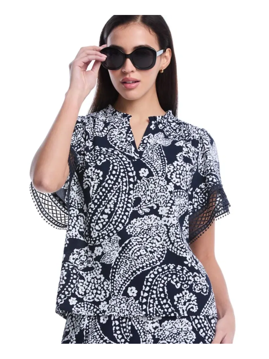 Блуза с принтом пейсли, с кружевной отделкой и коротким рукавом, Petite Paisley Print Flutter Lace — изображение 3 из 5