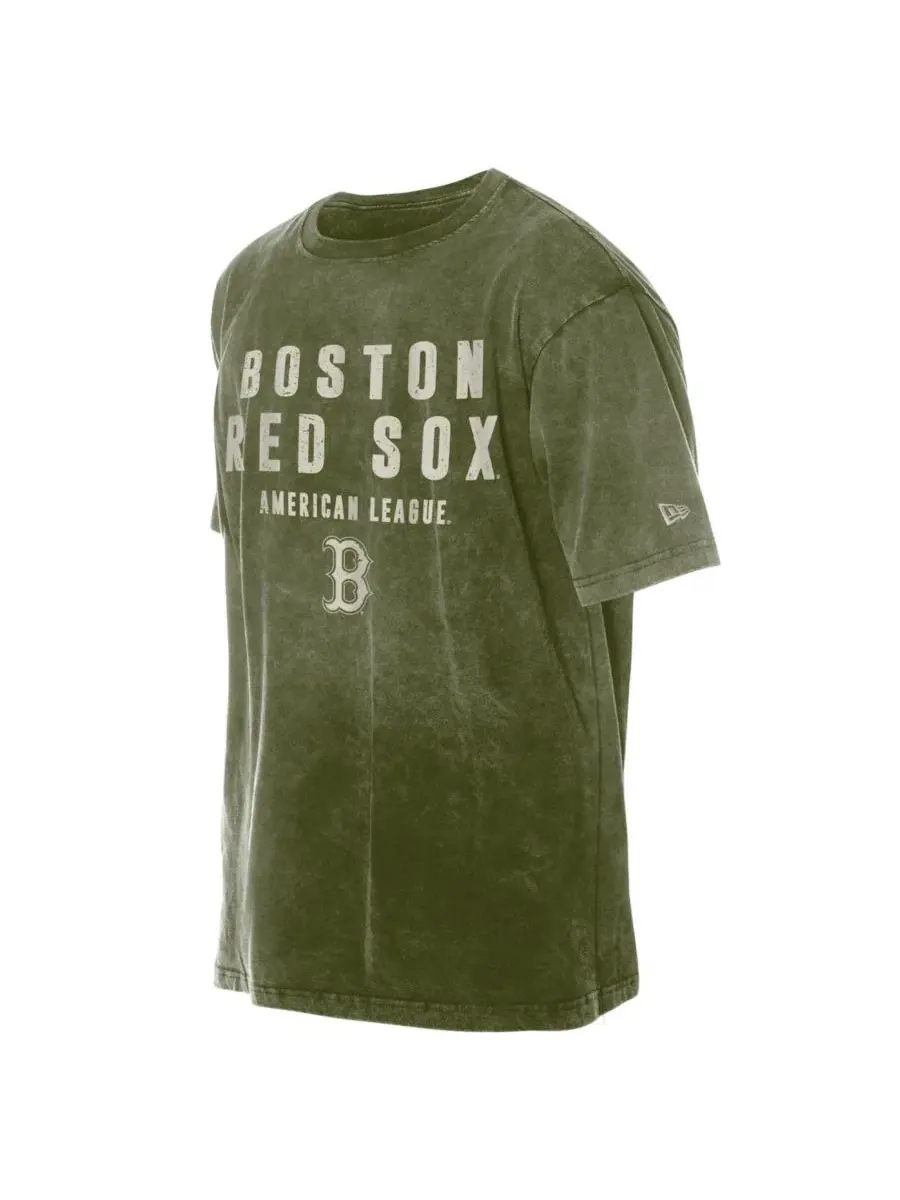 Футболка с коротким рукавом и принтом Boston Red Sox 2026 Armed Forces Day New Era — изображение 2 из 4, оливковый