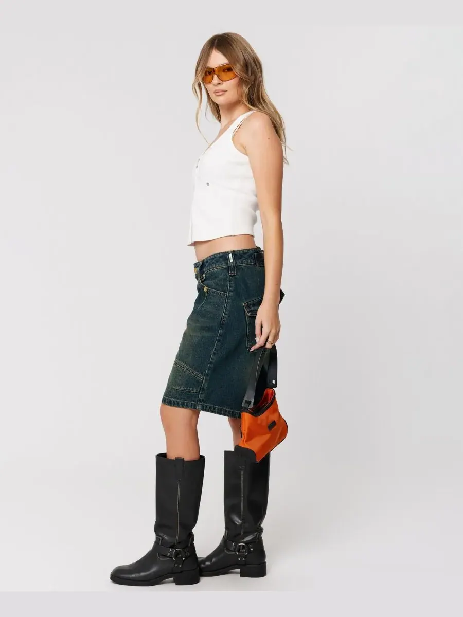 Abrand Женские джинсовые шорты Jort Riley Engineered Baggy Low-Rise — изображение 2 из 5