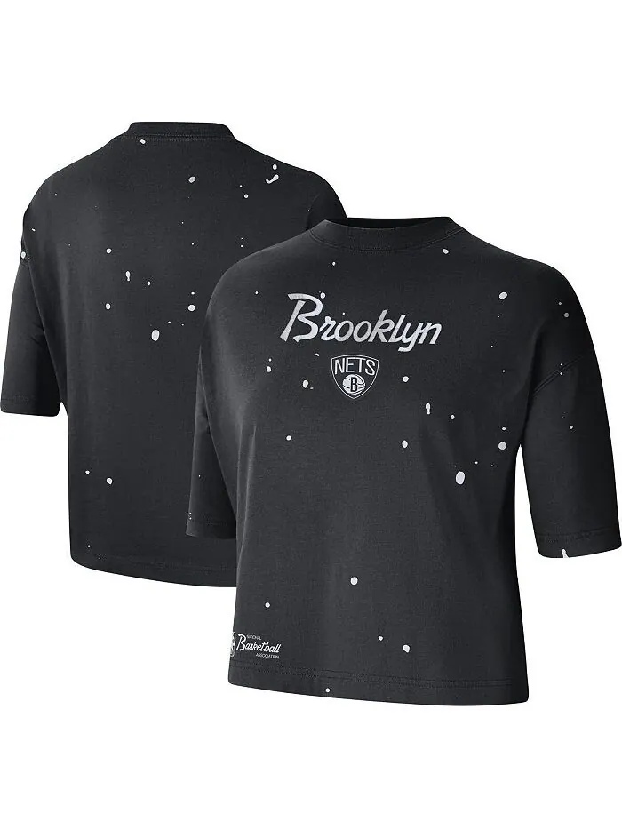 Черная женская укороченная футболка Brooklyn Nets Courtside Splatter Nike — изображение 2 из 5, черный