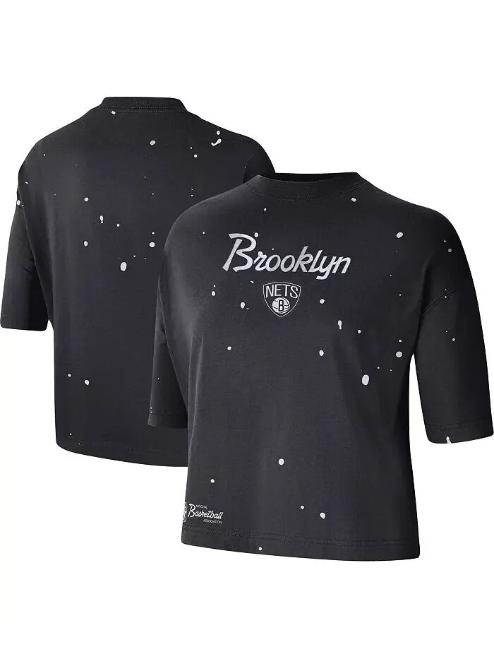 Черная женская укороченная футболка Brooklyn Nets Courtside Splatter Nike — изображение 1 из 5