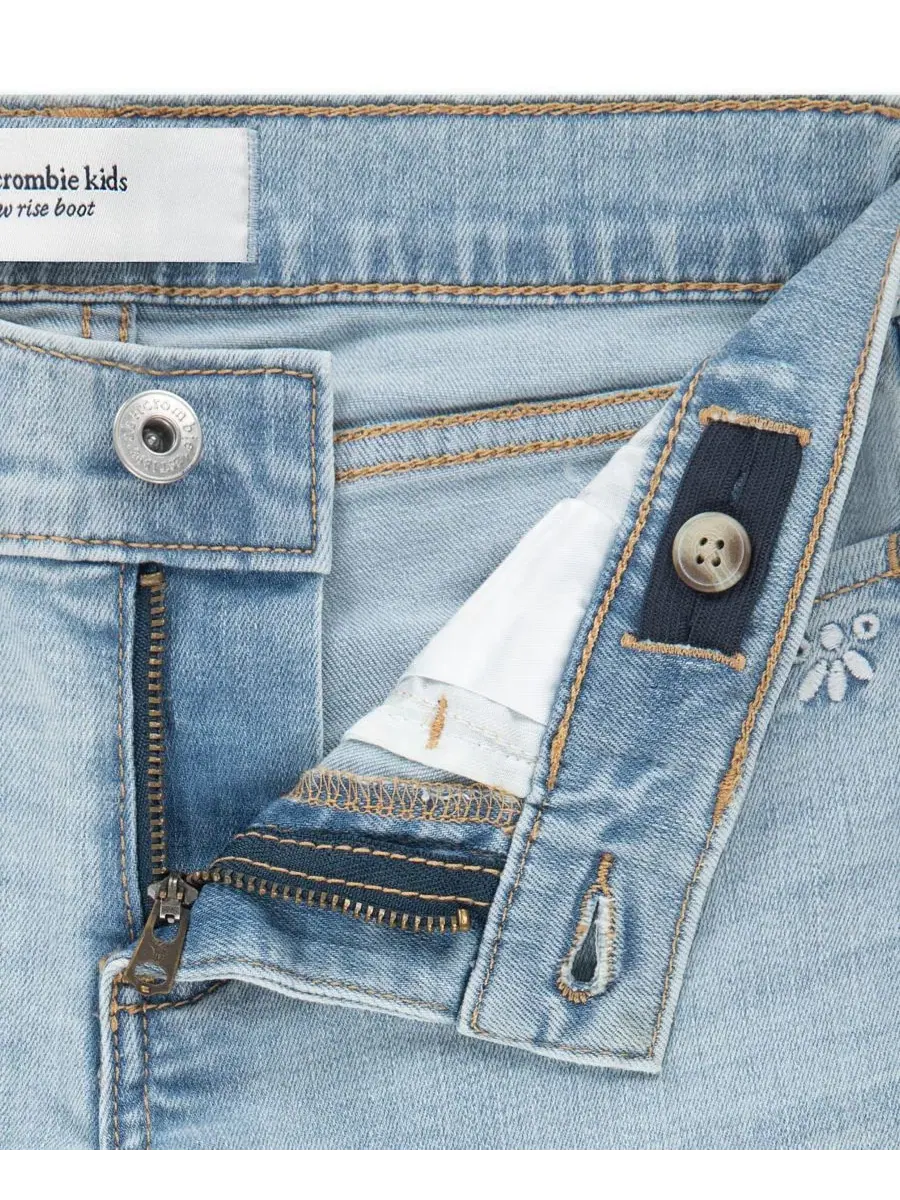 Джинсы-клеш с заниженной талией с люверсами Abercrombie Kids, Light Pasblue — изображение 3 из 4