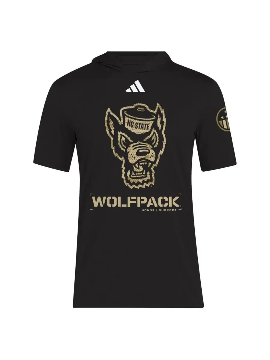 Adidas Мужская черная футболка с капюшоном AEROREADY с символикой команды NC State Wolfpack 2025 — изображение 2 из 3, черный