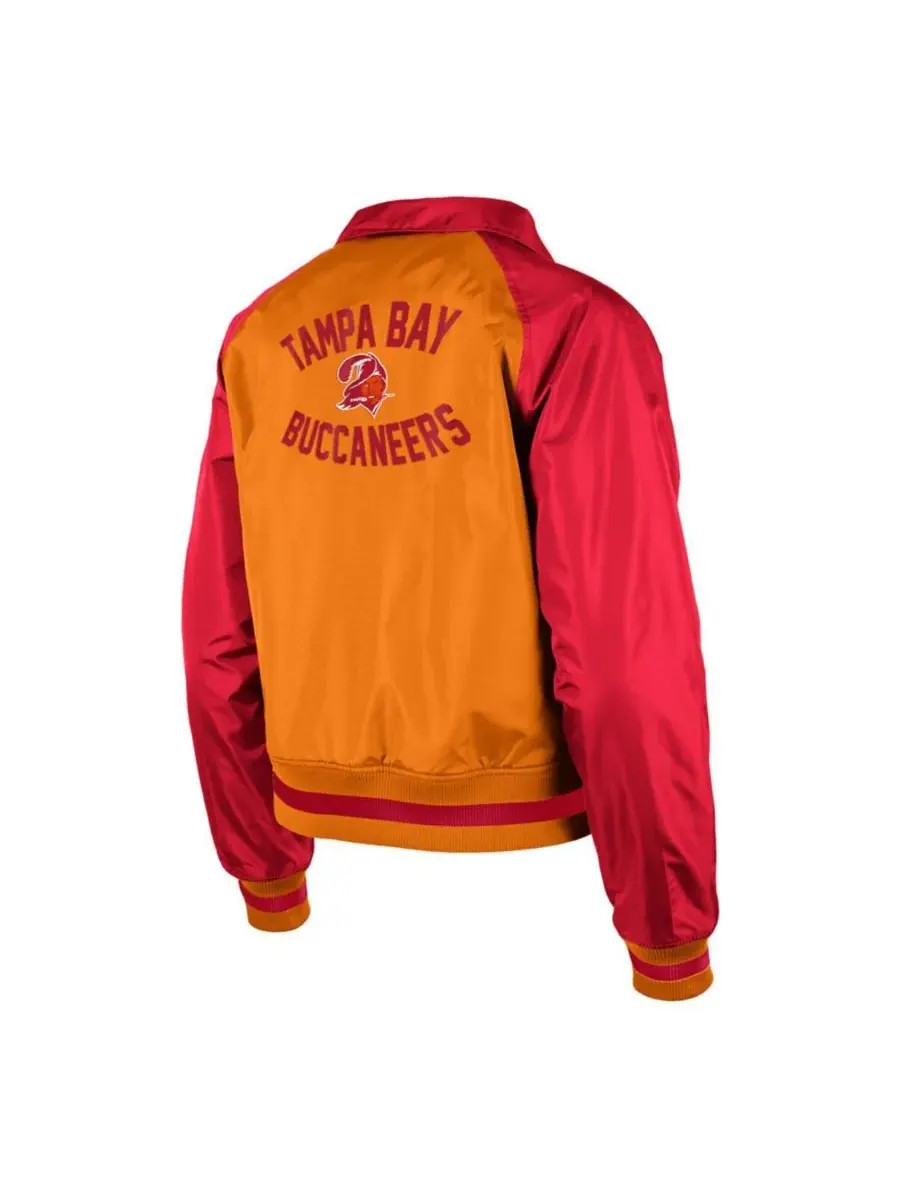 New Era Женская оранжевая тренерская куртка Tampa Bay Buccaneers с рукавами реглан и застежкой на — изображение 2 из 3