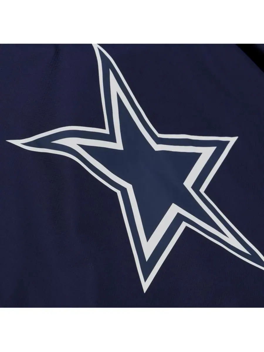 Мужская темно-синяя тренерская куртка Dallas Cowboys с капюшоном и застежкой на кнопках Mitchell & — изображение 3 из 4