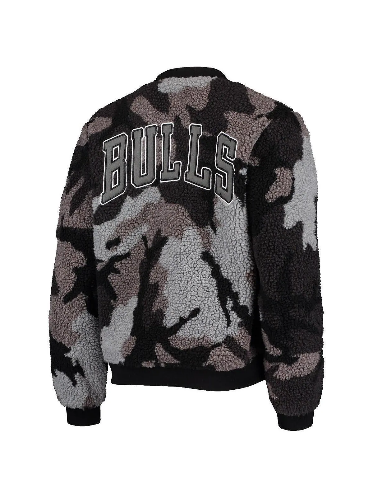 Черная женская куртка-бомбер с молнией во всю длину из шерпы Chicago Bulls Camo The Wild Collective — изображение 2 из 5