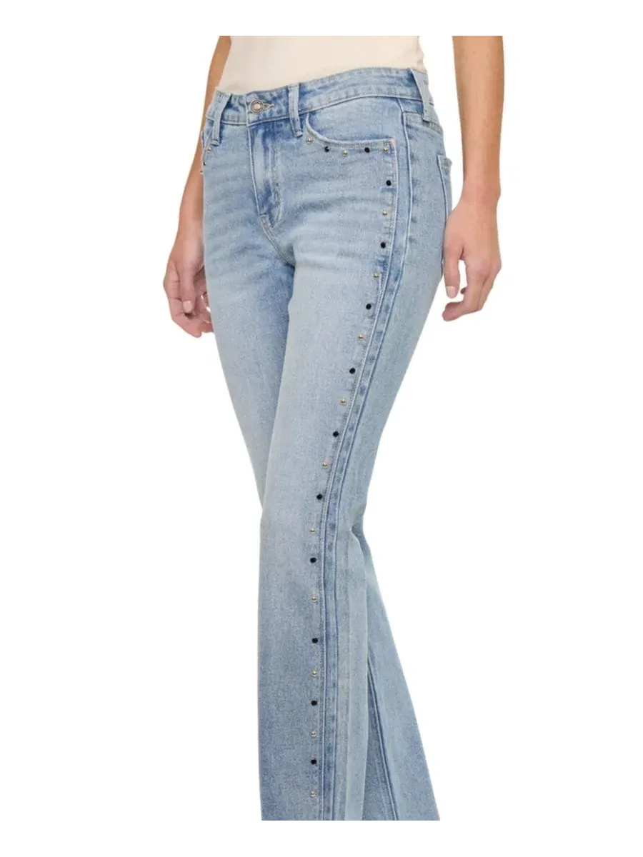 Джинсы-клеш с заклепками и стразами Linda Mid Rise Bootcut KanCan, Medium Light — изображение 5 из 5