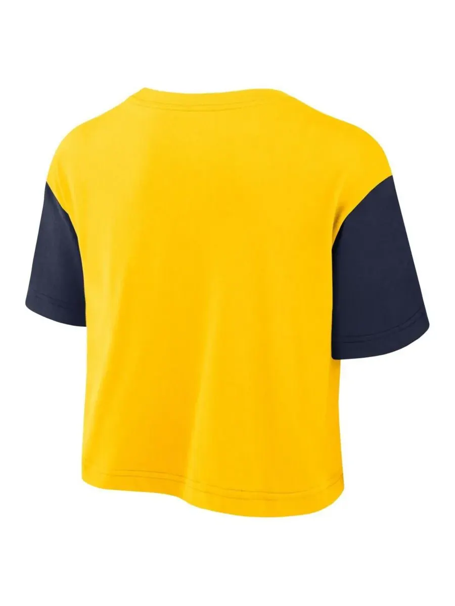 Jordan Женская укороченная футболка Dri-FIT с цветными блоками и надписью "Michigan Wolverines" — изображение 2 из 4