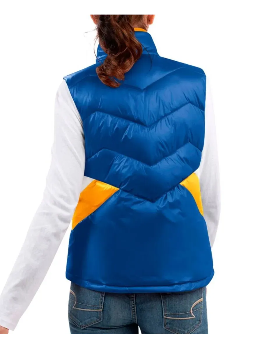 Жилет утепленный женский с вышивкой Chase Elliott, модель Versatile Full-Zip G-III 4Her by Carl — изображение 2 из 2