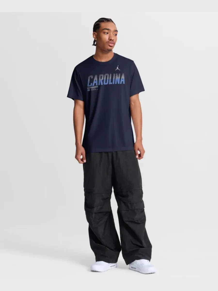 Футболка с коротким рукавом и технологией Dri-FIT, модель Sideline Legend Jordan — изображение 3 из 3, темно-синий