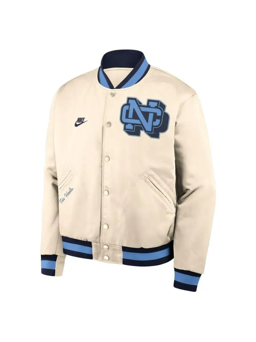 Nike Мужская бежевая куртка-бомбер North Carolina Tar Heels Legacy с застежкой на кнопках — изображение 4 из 5, бежевый