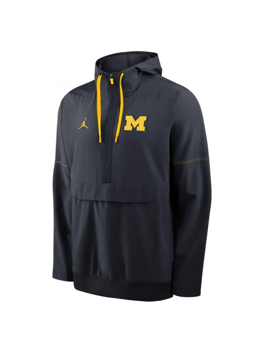 Ветрозащитная куртка-анорак с капюшоном Michigan Wolverines 2026 Sideline Anorak Half-Zip Hoodie — изображение 2 из 3
