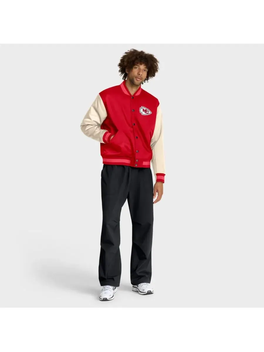 Nike Мужская куртка-бомбер Kansas City Chiefs Rewind Legacy с застежкой на кнопках — изображение 3 из 5, красный кремовый