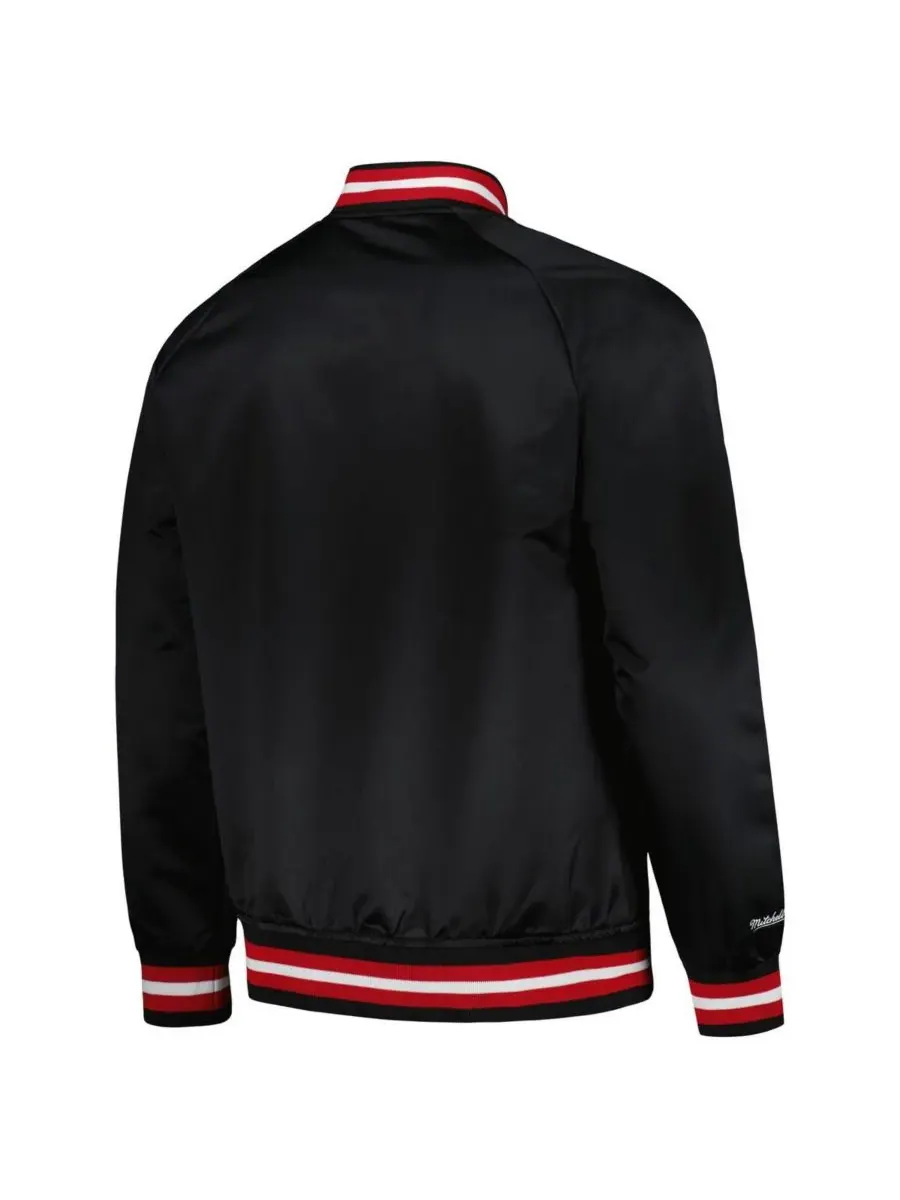 Mitchell & Ness Мужская черная куртка Miami Heat Hardwood Classics Throwback Wordmark с рукавами — изображение 3 из 3, черный