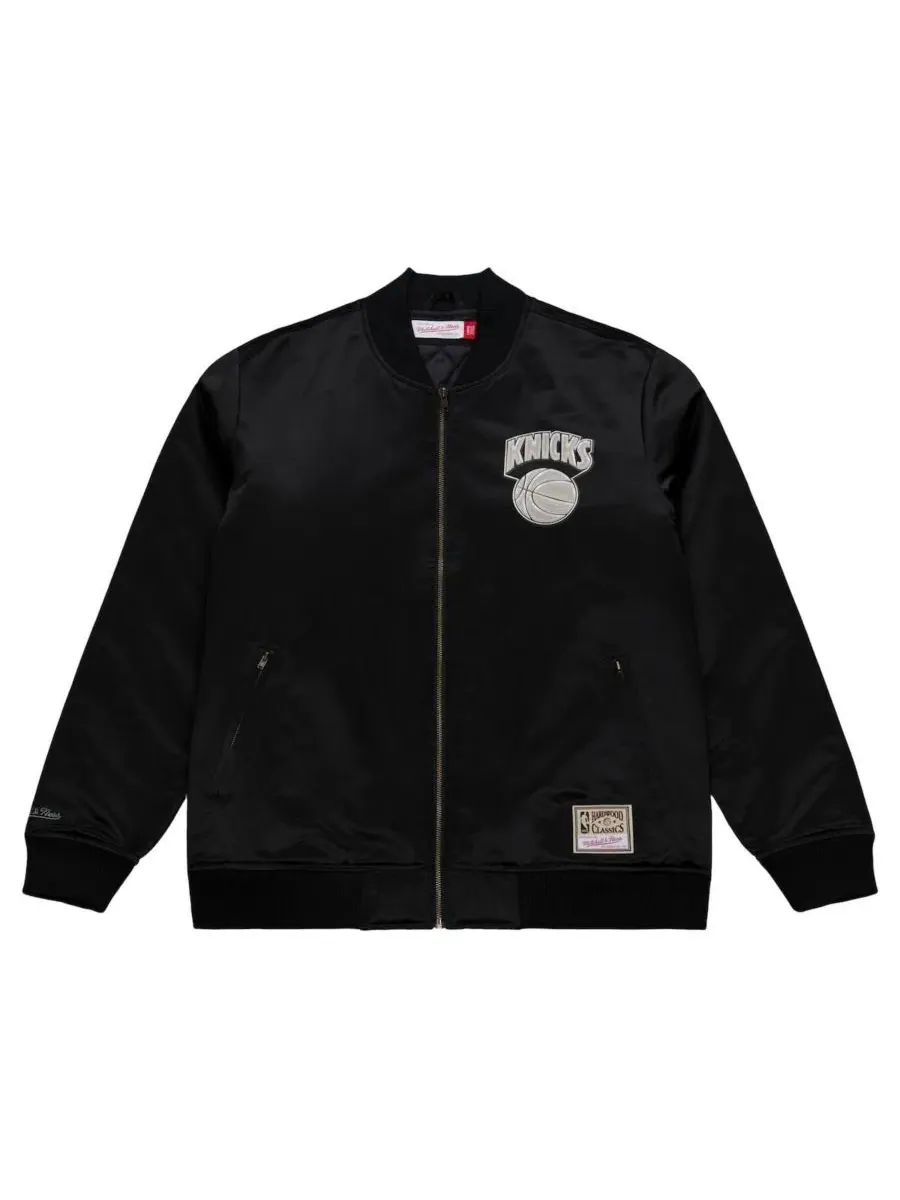 Куртка-бомбер из сатина с принтом Chrome Satin Bomber Full-Zip Jacket Mitchell & Ness — изображение 2 из 3, черный