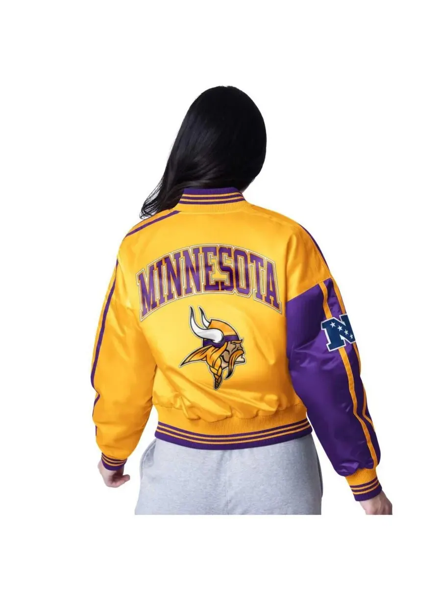 Starter Женская укороченная атласная куртка Minnesota Vikings Zone Blitz фиолетово-золотого цвета с — изображение 2 из 2