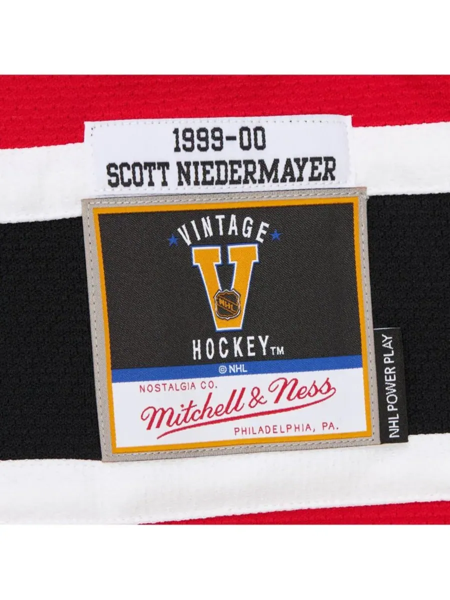 Mitchell & Ness Мужская красная майка Скотта Нидермайера, «Нью-Джерси Девилз», сезон 2000/01, для — изображение 3 из 5