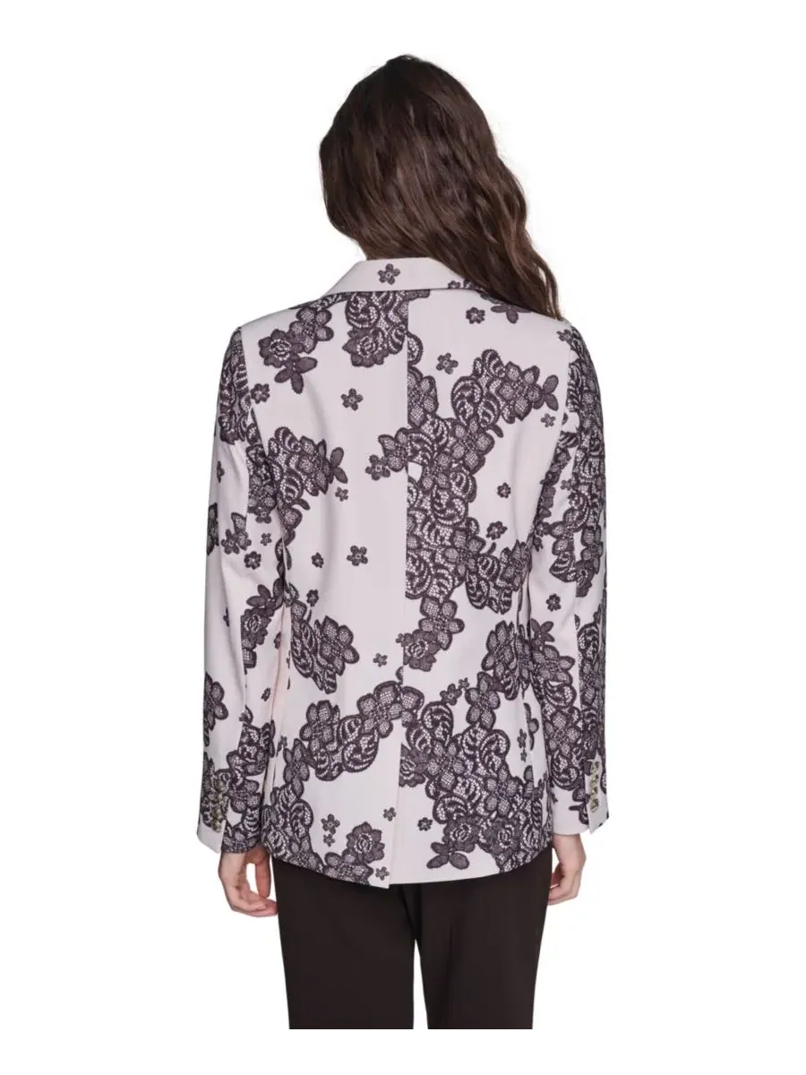 Жакет с цветочным кружевным принтом Petite Floral Lace Blazer KARL LAGERFELD PARIS, Birch Chocolate — изображение 4 из 7