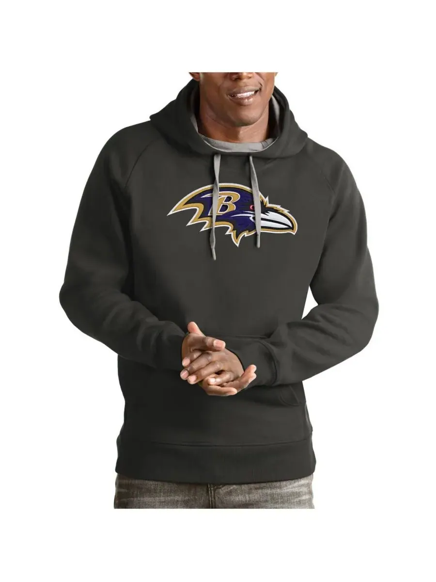 Antigua Мужская толстовка с капюшоном цвета угольно-серого цвета с символикой Baltimore Ravens