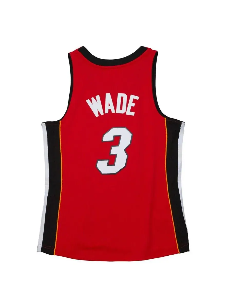 Mitchell & Ness Женская красная майка Дуэйна Уэйда команды Miami Heat сезона 2005/06 Hardwood — изображение 3 из 3, красный