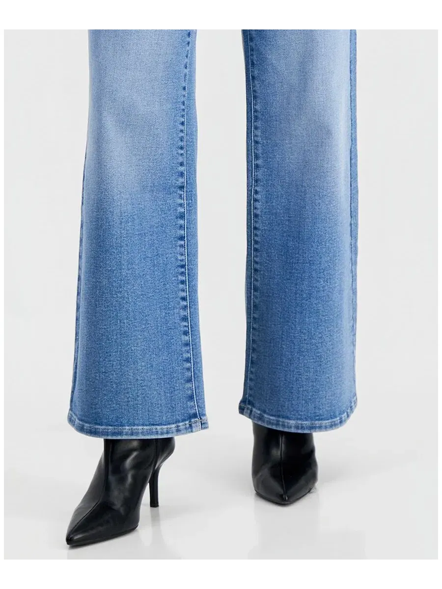 Джинсы с высокой посадкой и широкими штанинами, Petite High-Rise Wide-Leg Jeans I.N.C — изображение 5 из 8