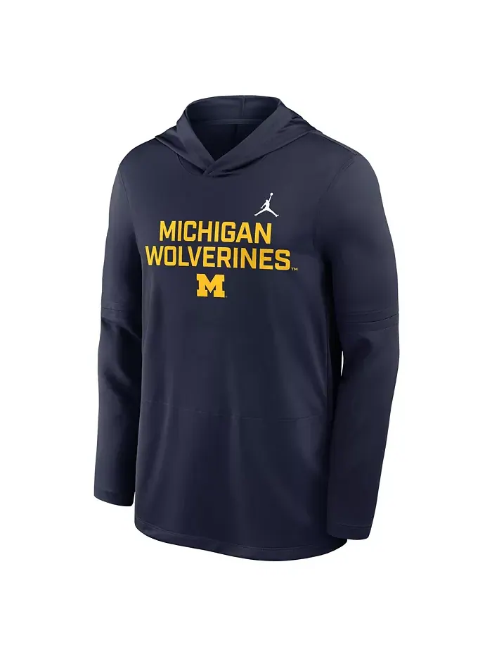 Мужская синяя толстовка Michigan Wolverines 2025 с длинными рукавами для боковой линии Jordan — изображение 3 из 5