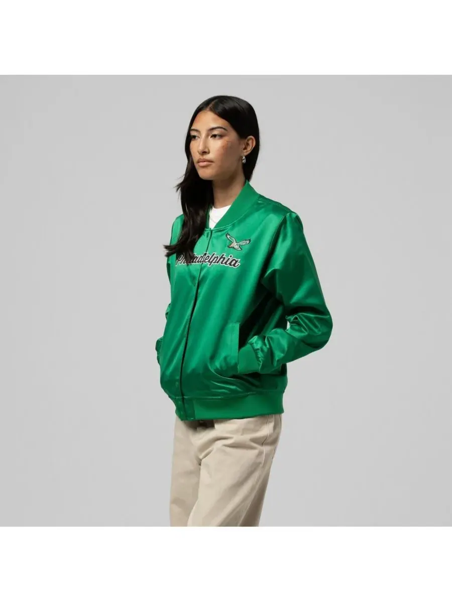 Mitchell & Ness Женская атласная куртка ярко-зеленого цвета с логотипом Philadelphia Eagles