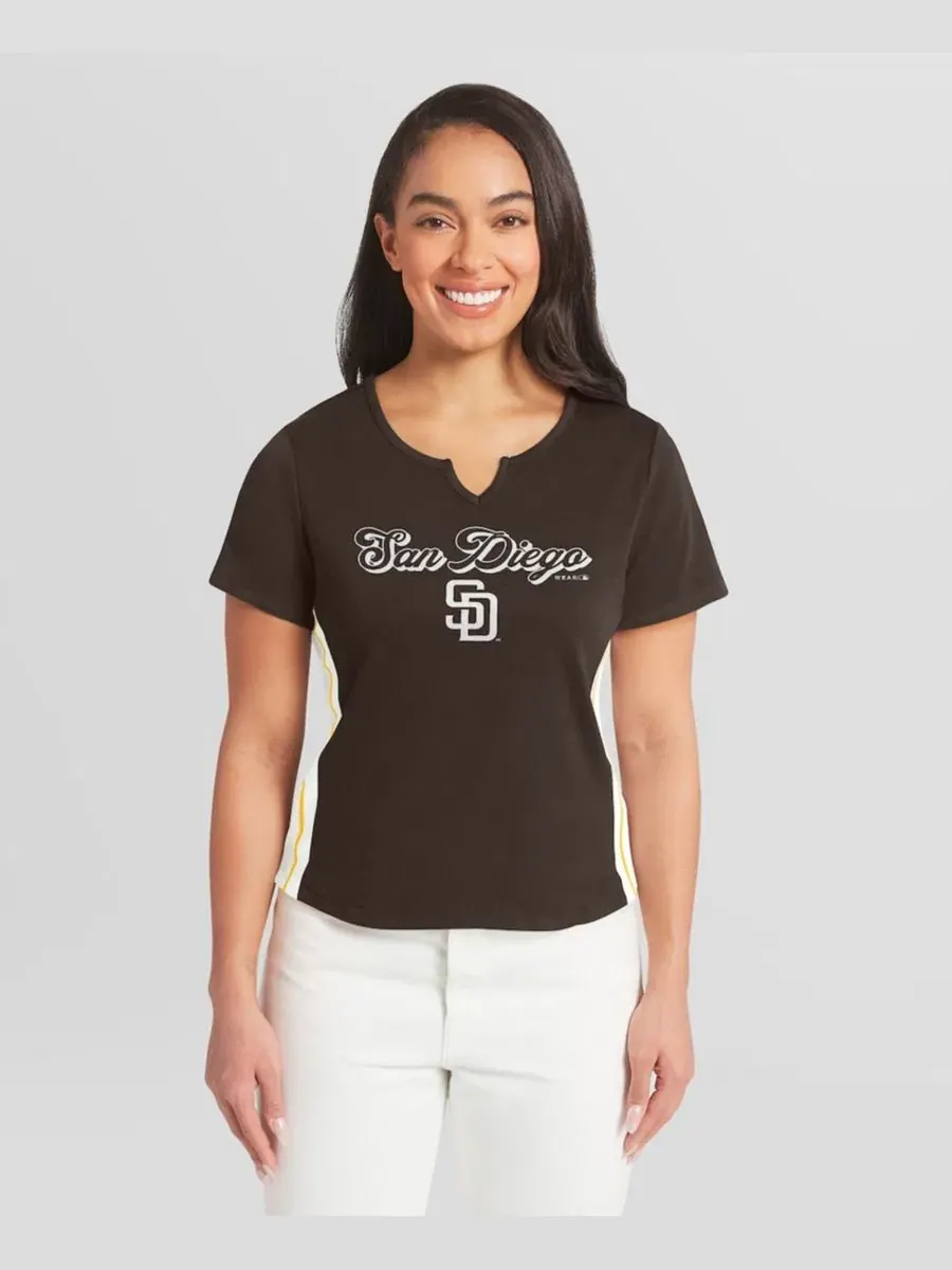 Футболка женская с V-образным вырезом и принтом San Diego Padres WEAR by Erin Andrews