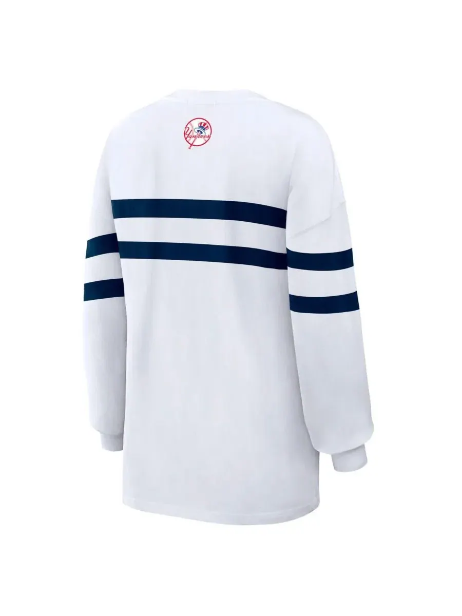 Женская белая футболка New York Yankees оверсайз с длинными рукавами в полоску Wear By Erin Andrews — изображение 2 из 4