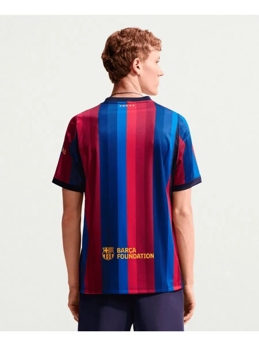 Футболка Nike Barcelona 2026/27 Home Stadium Replica — изображение 5 из 5, красный