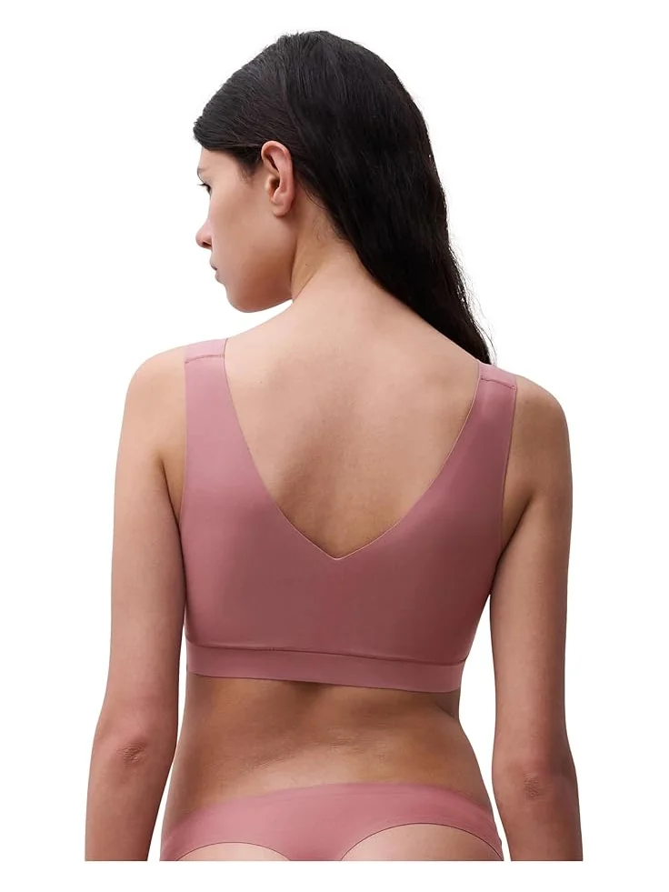 Женский топ-бюстгальтер Chantelle Softstretch с мягкой чашкой и V-образным вырезом — 2