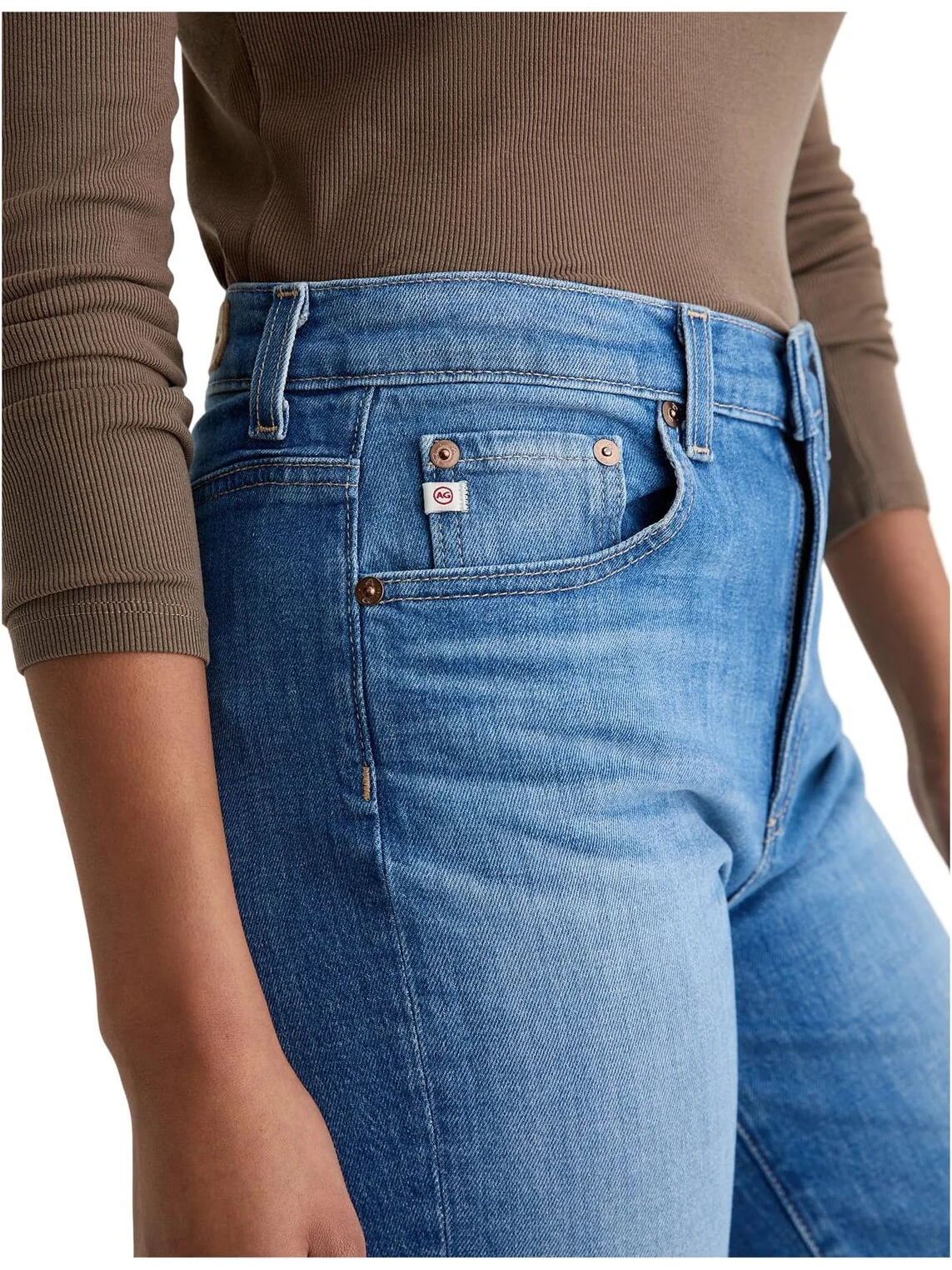 Джинсы AG Jeans Brinley Mid Rise Straight In 13 Years Allure, цвет 13 Years Allure — 4