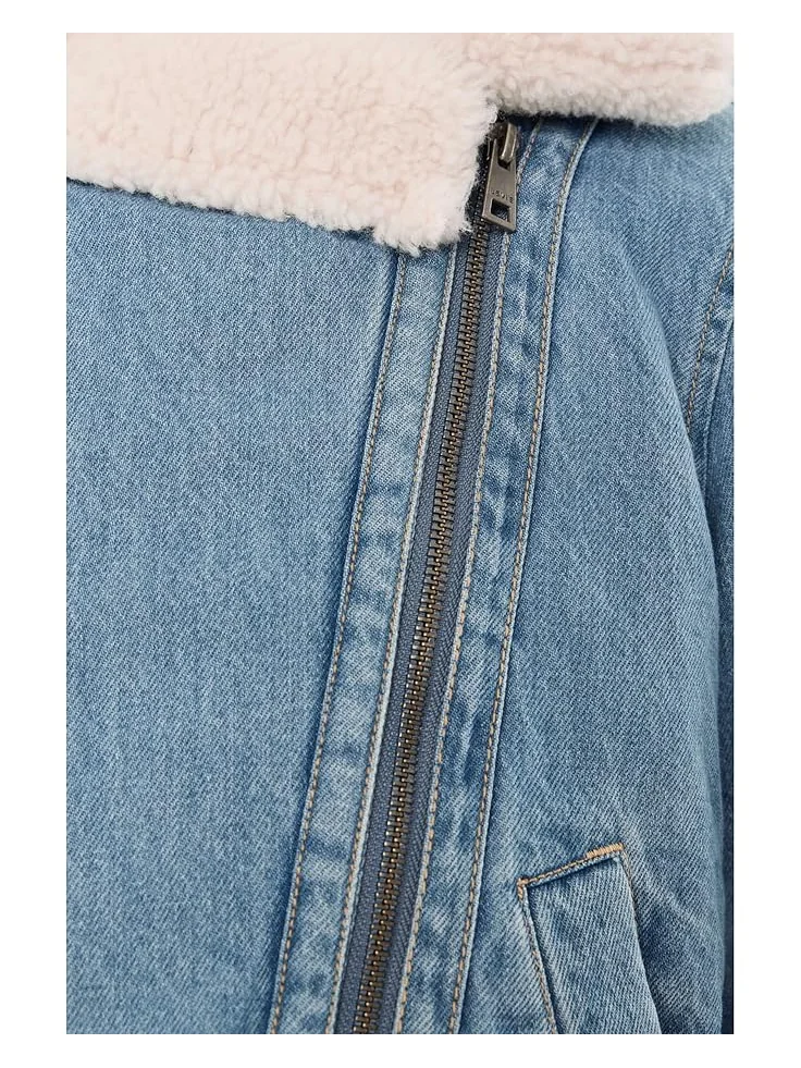 Женская джинсовая косуха Levi's с подкладкой из шерпы, Medium Wash — 5