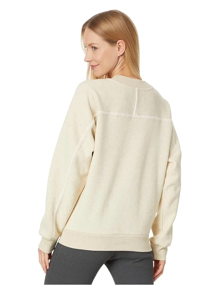 Свитер UGG Classic Crew Neck — изображение 2 из 4, песочный
