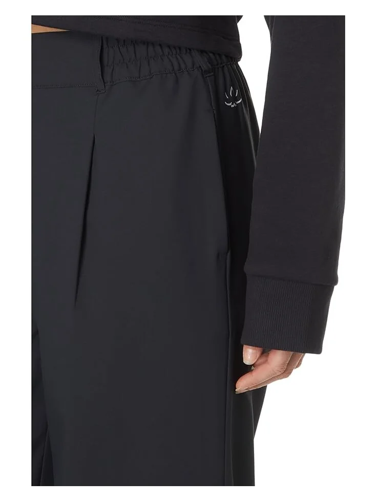 Брюки Beyond Yoga Status Trousers — изображение 3 из 4, черный