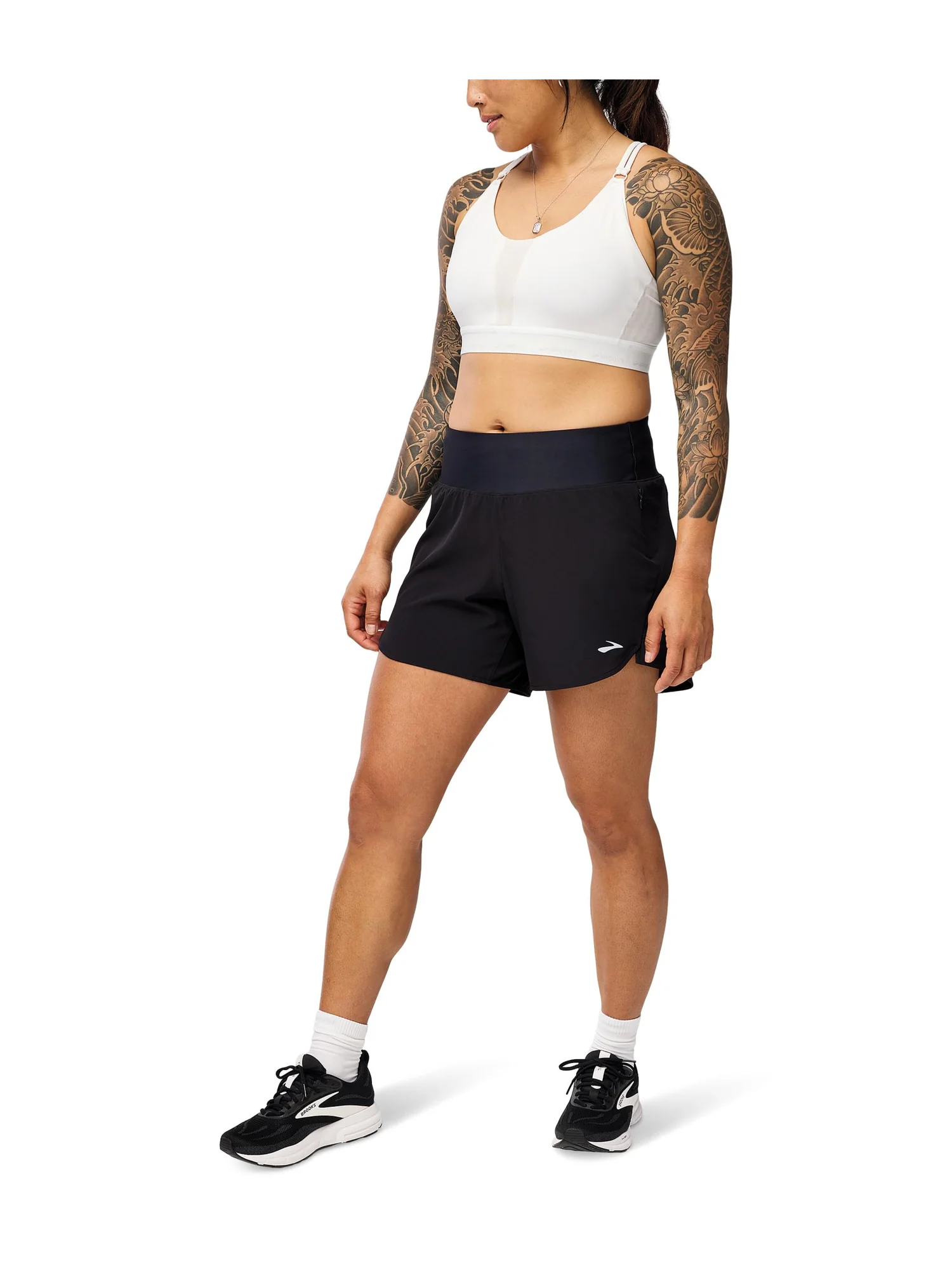 Шорты Brooks Chaser 5" Shorts 2.0 — изображение 1 из 3, черный